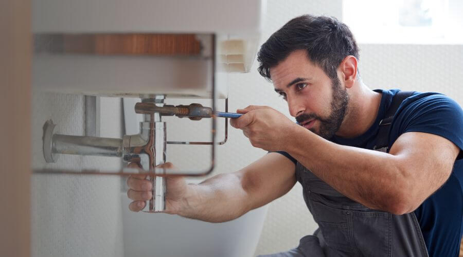 Professional water heater installation services in Batesville, TX